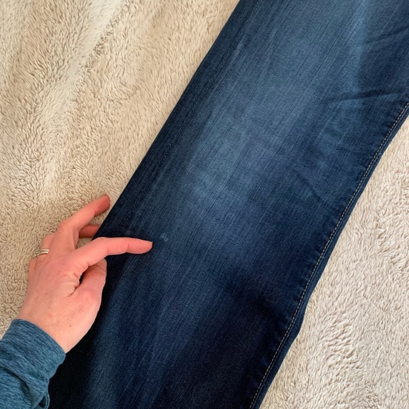 Citizens of Humanity Medium Rise Wide Leg Hutton Jeans - Picture 13 of 16